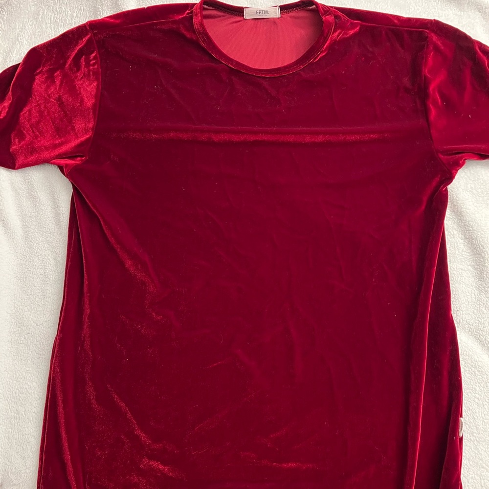 Red velvet scoop shirt